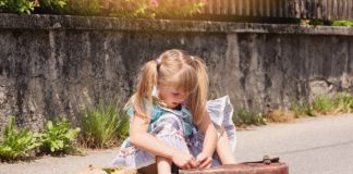 Gerincsebész: csökkenteni kellene az iskolatáska súlyát